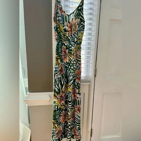 Lord & Taylor dress - Picture 9 of 10